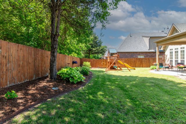 3813 W Broadway Street, Broken Arrow, OK 74012