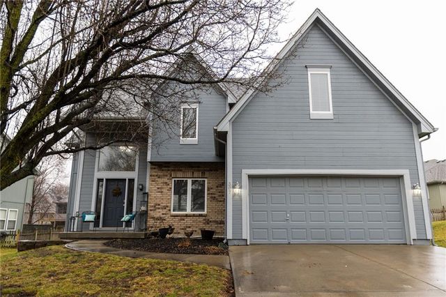 307 W 11th Terrace, Kearney, MO 64060