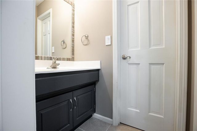 307 W 11th Terrace, Kearney, MO 64060