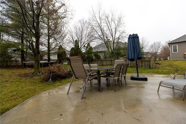 307 W 11th Terrace, Kearney, MO 64060