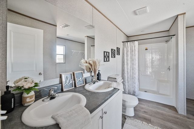 300 Huddleston Road, Sunset, TX 76270