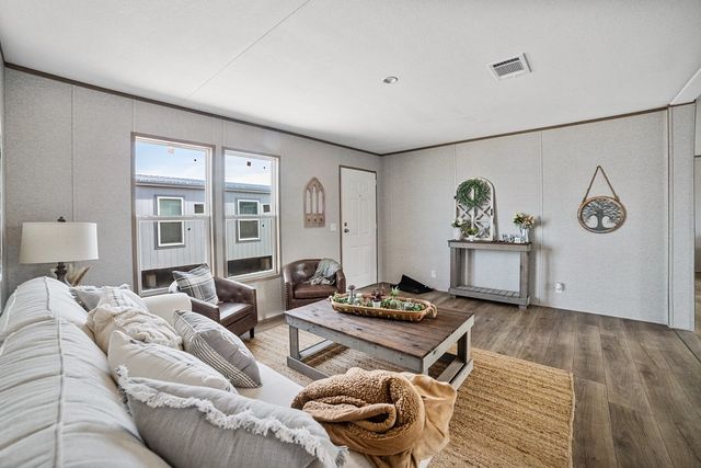 300 Huddleston Road, Sunset, TX 76270