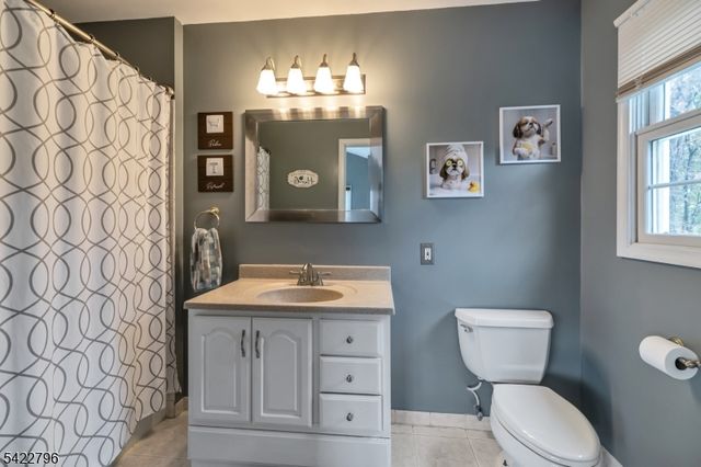 24 Broadway, West Milford Twp., NJ 07480