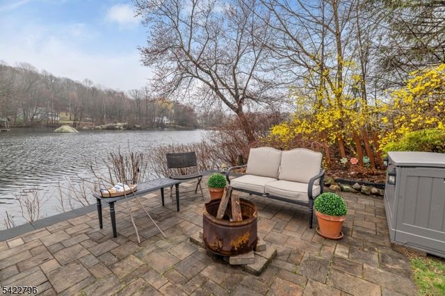 24 Broadway, West Milford Twp., NJ 07480