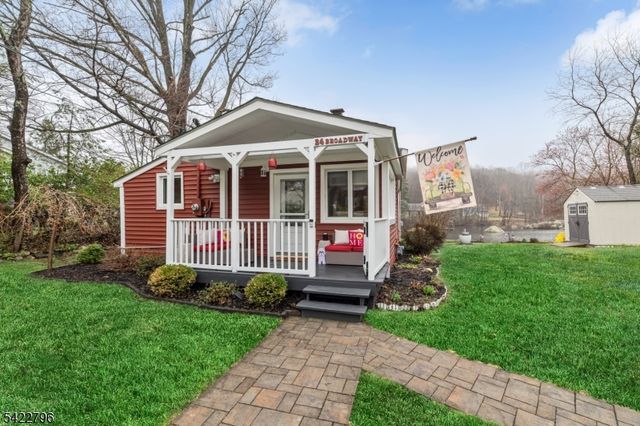 24 Broadway, West Milford Twp., NJ 07480