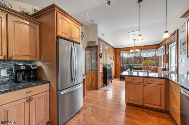 24 Broadway, West Milford Twp., NJ 07480