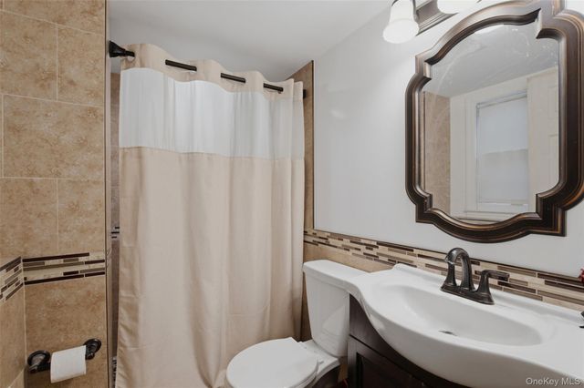 3 Larch Court, Suffern, NY 10901