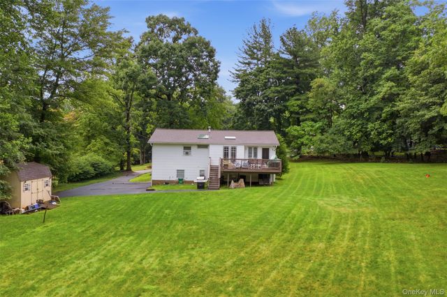 3 Larch Court, Suffern, NY 10901