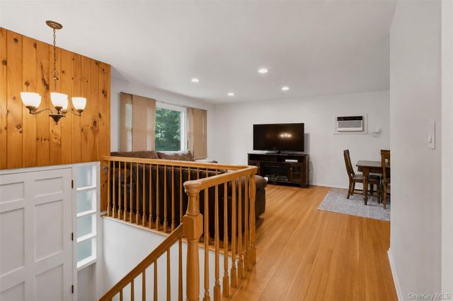 3 Larch Court, Suffern, NY 10901