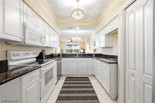 2720 Cypress Trace CIR 2915, Naples, FL 34119