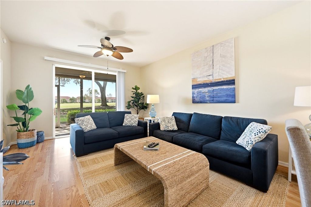2720 Cypress Trace CIR 2915, Naples, FL 34119