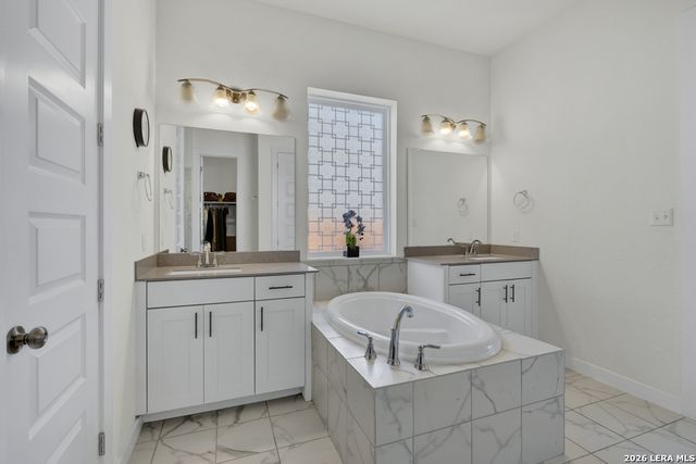 382 Nightshade Trl, New Braunfels, TX 78132