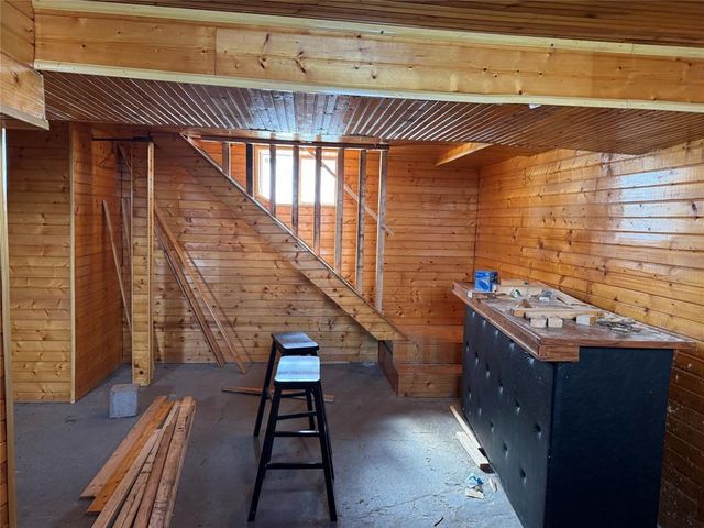 31 Church Street, Taylor, WI 54659