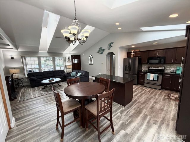 122 Aquila Court SW, Ocean Shores, WA 98569