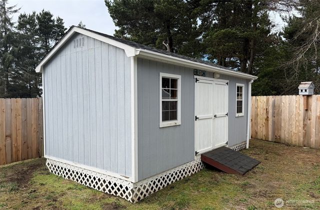 122 Aquila Court SW, Ocean Shores, WA 98569