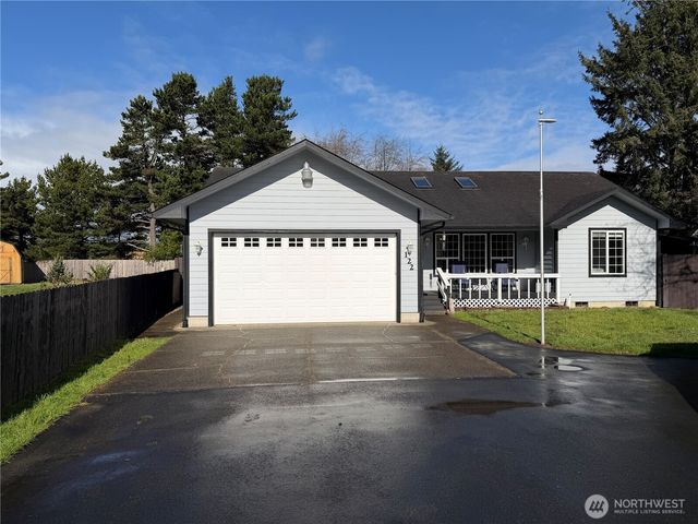 122 Aquila Court SW, Ocean Shores, WA 98569