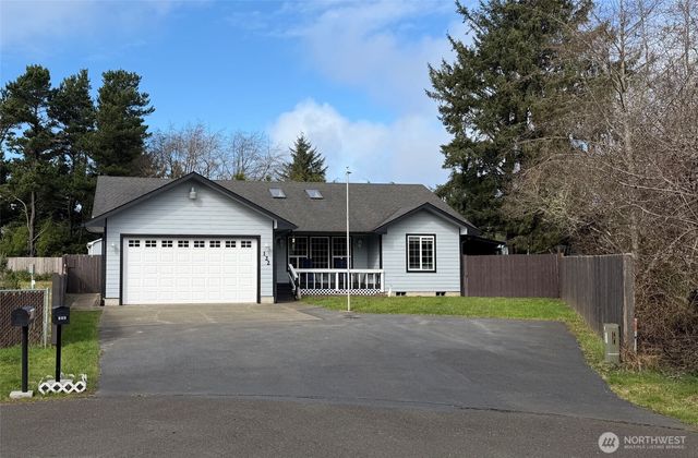 122 Aquila Court SW, Ocean Shores, WA 98569