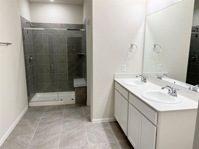 705 Seabreeze Drive, Kemah, TX 77565