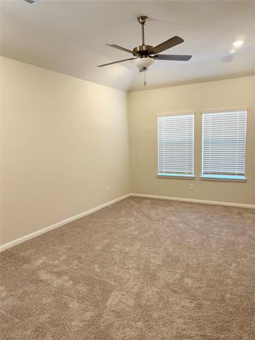 705 Seabreeze Drive, Kemah, TX 77565