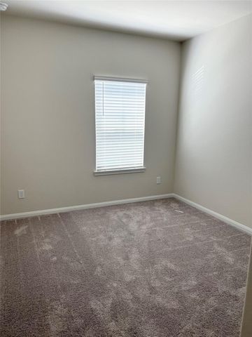 705 Seabreeze Drive, Kemah, TX 77565