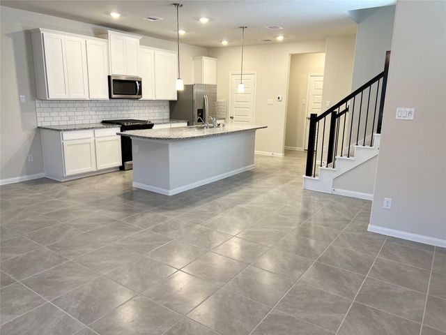 705 Seabreeze Drive, Kemah, TX 77565