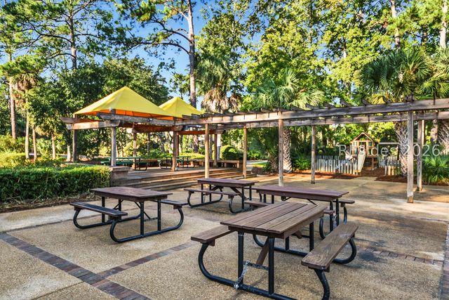 99 Forest Cove 99, Hilton Head Island, SC 29928