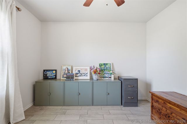 12015 N 195th East Avenue, Collinsville, OK 74021