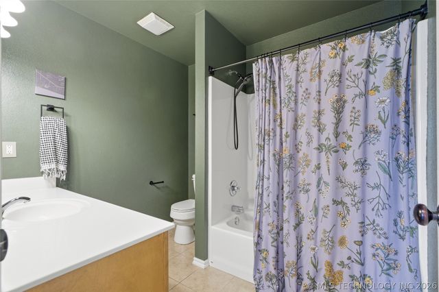 12015 N 195th East Avenue, Collinsville, OK 74021
