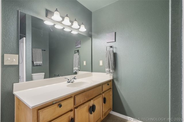12015 N 195th East Avenue, Collinsville, OK 74021