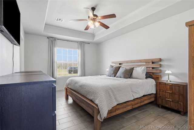 12015 N 195th East Avenue, Collinsville, OK 74021