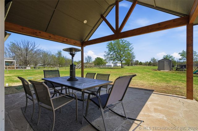 12015 N 195th East Avenue, Collinsville, OK 74021