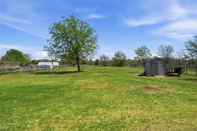 12015 N 195th East Avenue, Collinsville, OK 74021