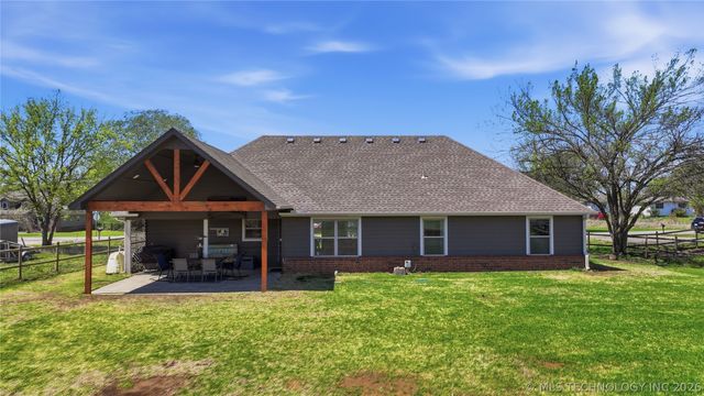 12015 N 195th East Avenue, Collinsville, OK 74021