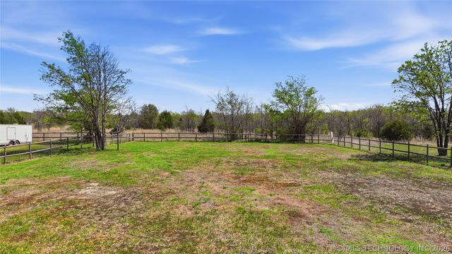 12015 N 195th East Avenue, Collinsville, OK 74021