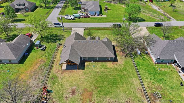 12015 N 195th East Avenue, Collinsville, OK 74021