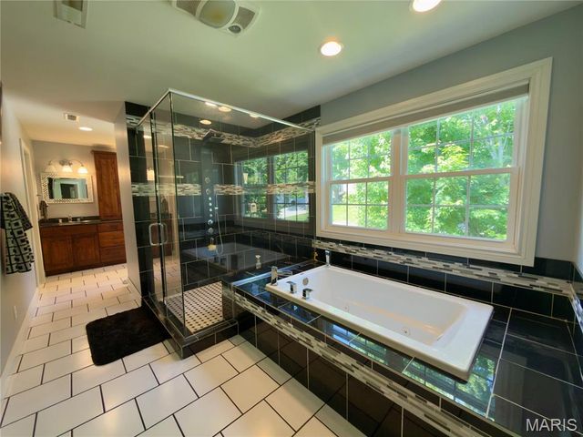 88 Heritage Road, Hannibal, MO 63401