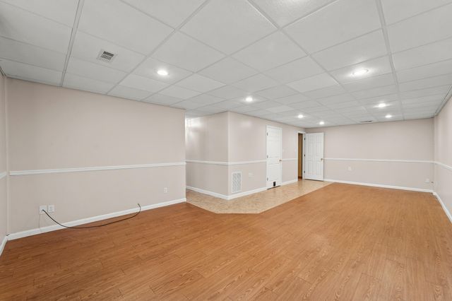 1606 INDEPENDENCE DR, Jefferson City, MO 65109