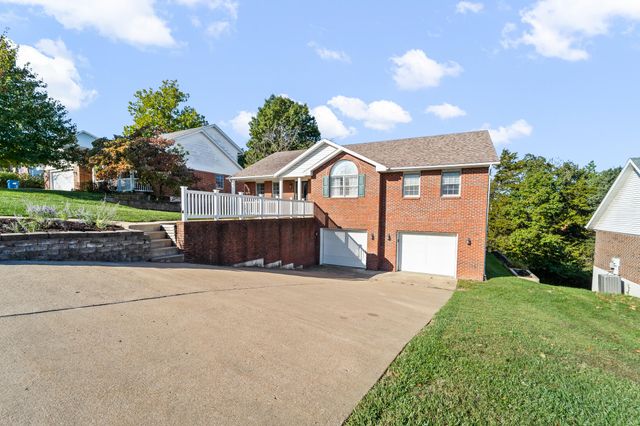 1606 INDEPENDENCE DR, Jefferson City, MO 65109