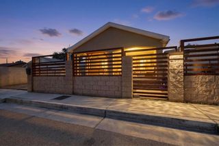 221 58th Street NW, Albuquerque, NM 87105