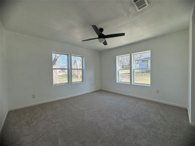 607 E Monterey Street, Denison, TX 75021