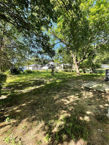 607 E Monterey Street, Denison, TX 75021