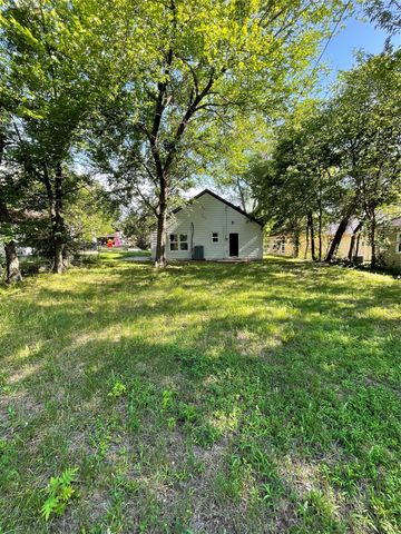 607 E Monterey Street, Denison, TX 75021