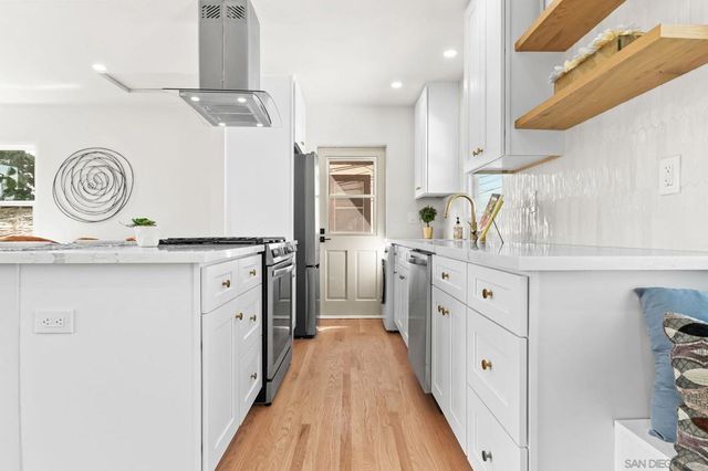 614 4th Street, Coronado, CA 92118