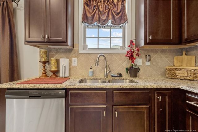 4553 Headwind Drive, Fayetteville, NC 28306