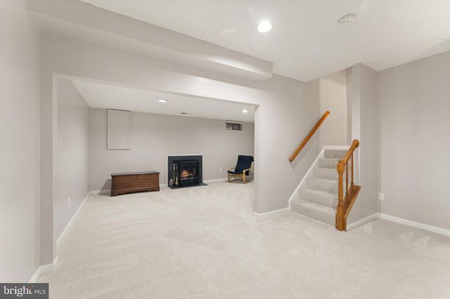 734 BALLS BLUFF RD NE, Leesburg, VA 20176