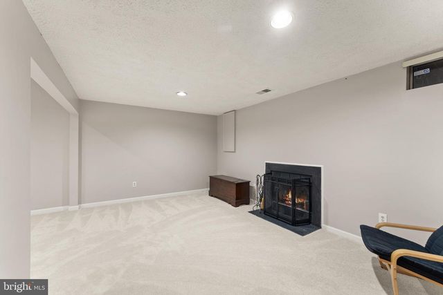 734 BALLS BLUFF RD NE, Leesburg, VA 20176