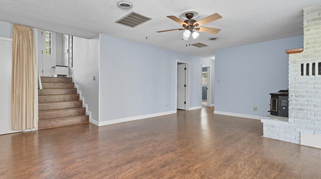 1157 Chateau Drive, West Plains, MO 65775