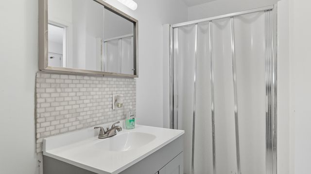 1157 Chateau Drive, West Plains, MO 65775