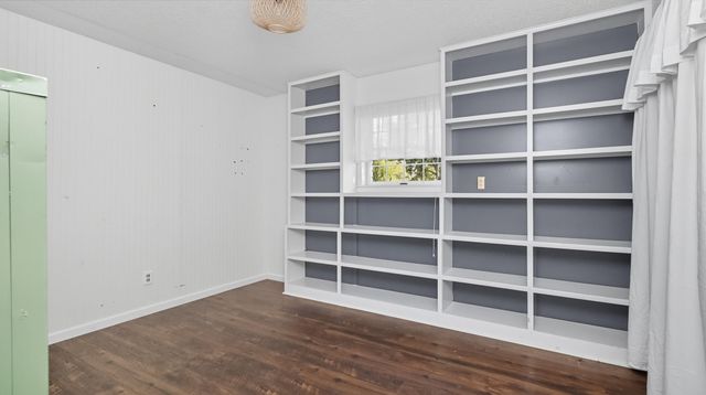 1157 Chateau Drive, West Plains, MO 65775