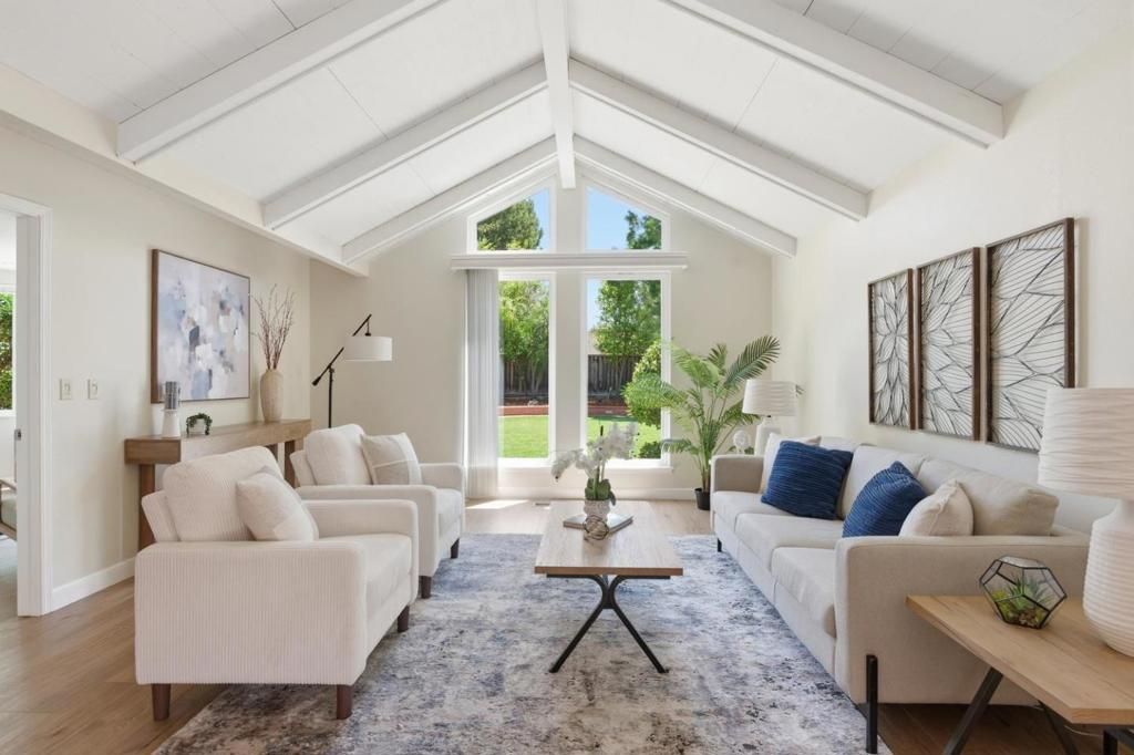 Image 9 of property listing at 1112 Grimley Lane, San Jose, CA 95120